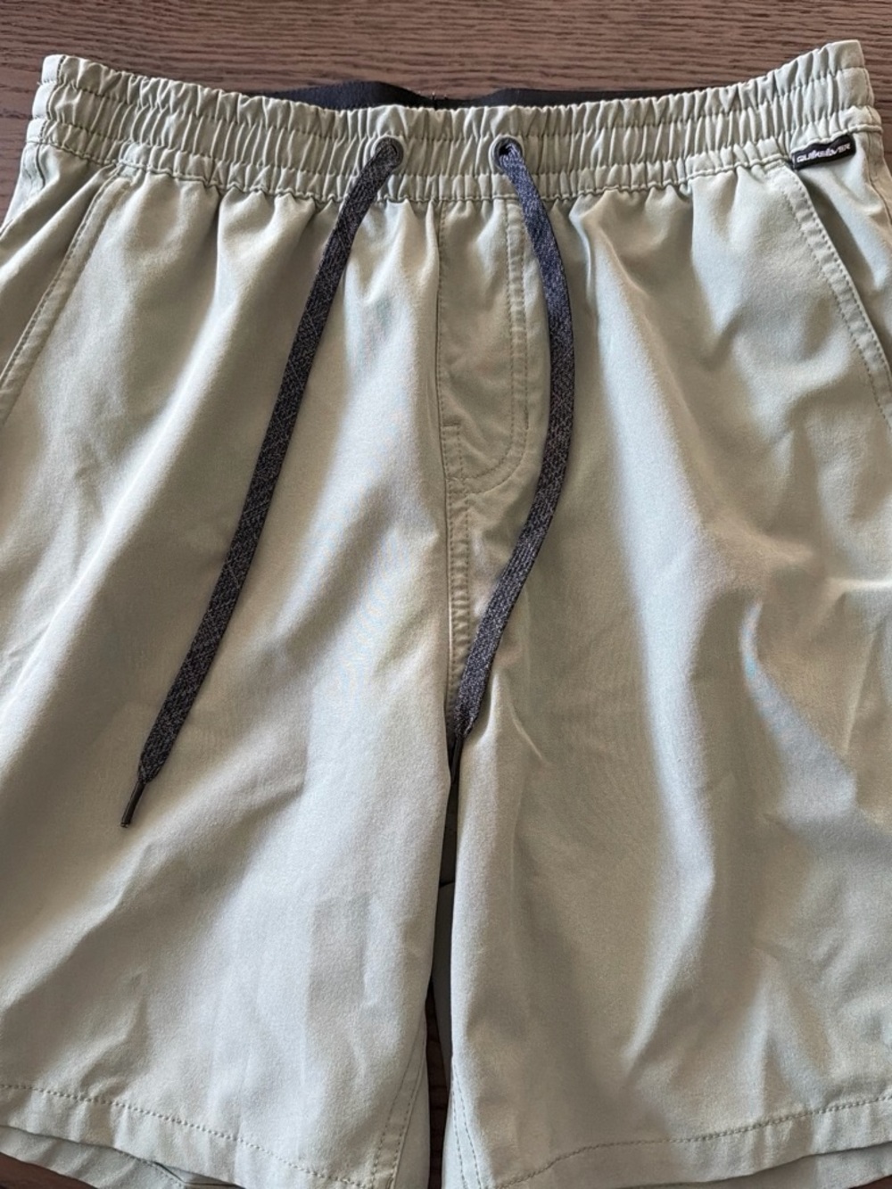 Quiksilver Men's Light Olive Drawstring Hybrid Shorts